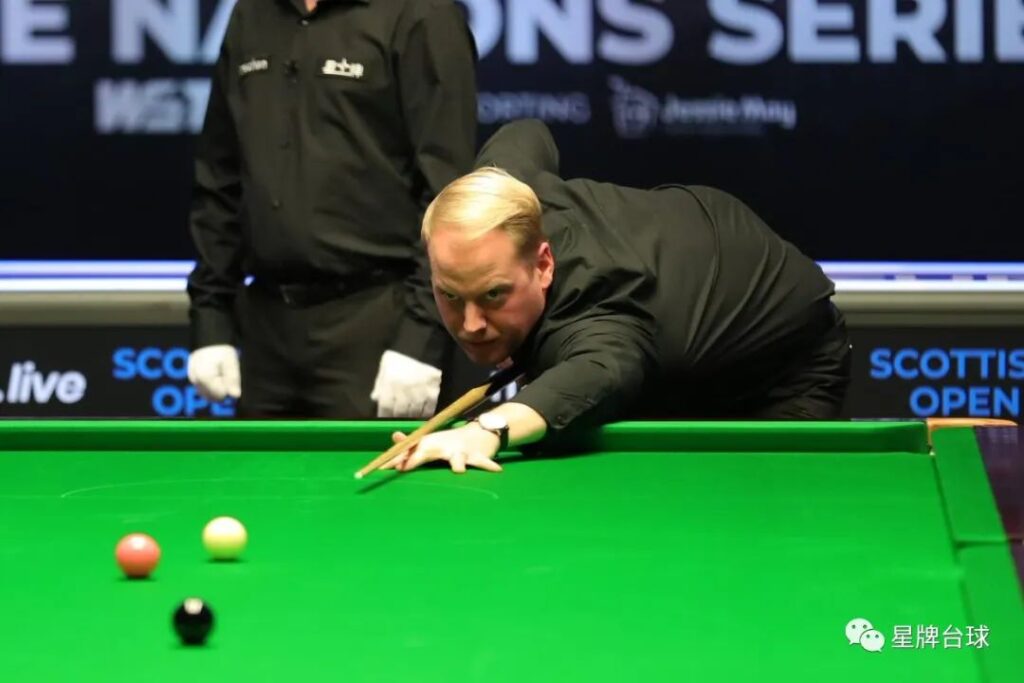 從司儀到球員 泰勒換種身份回到北愛爾蘭